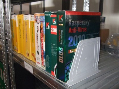 Separatore in plastica con sotto magnete
