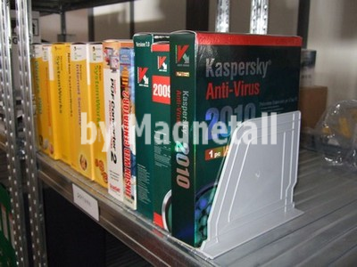 Separatore in plastica con sotto magnete