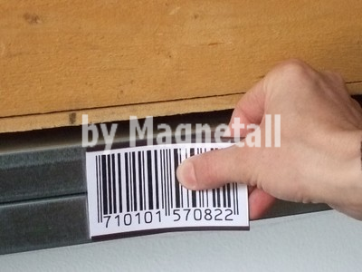 Etichette magnetiche tipo C complete di cartoncino e PVC