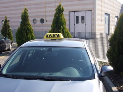 Supporto magnetico per fissaggio su tetto auto