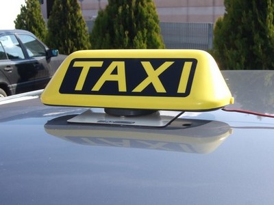 Supporto magnetico per fissaggio su tetto auto
