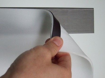 Profilo magnetico liscio con biadesivo