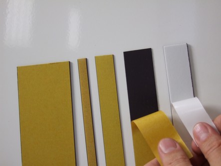 Profilo magnetico liscio con biadesivo